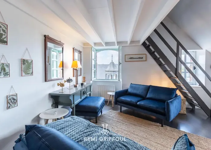 Le Phare Bleu Center & Beach 2 To 4 Guests