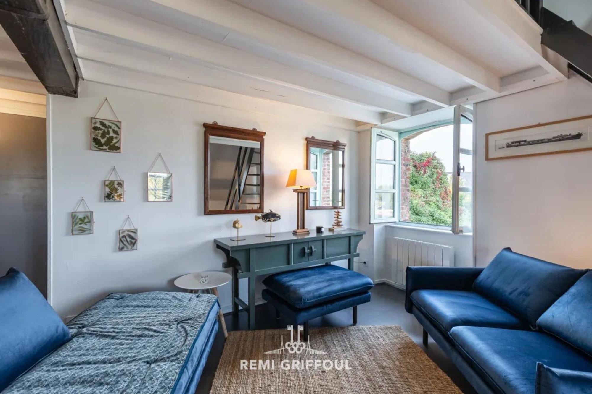 Le Phare Bleu Center & Beach 2 To 4 Guests Apartment